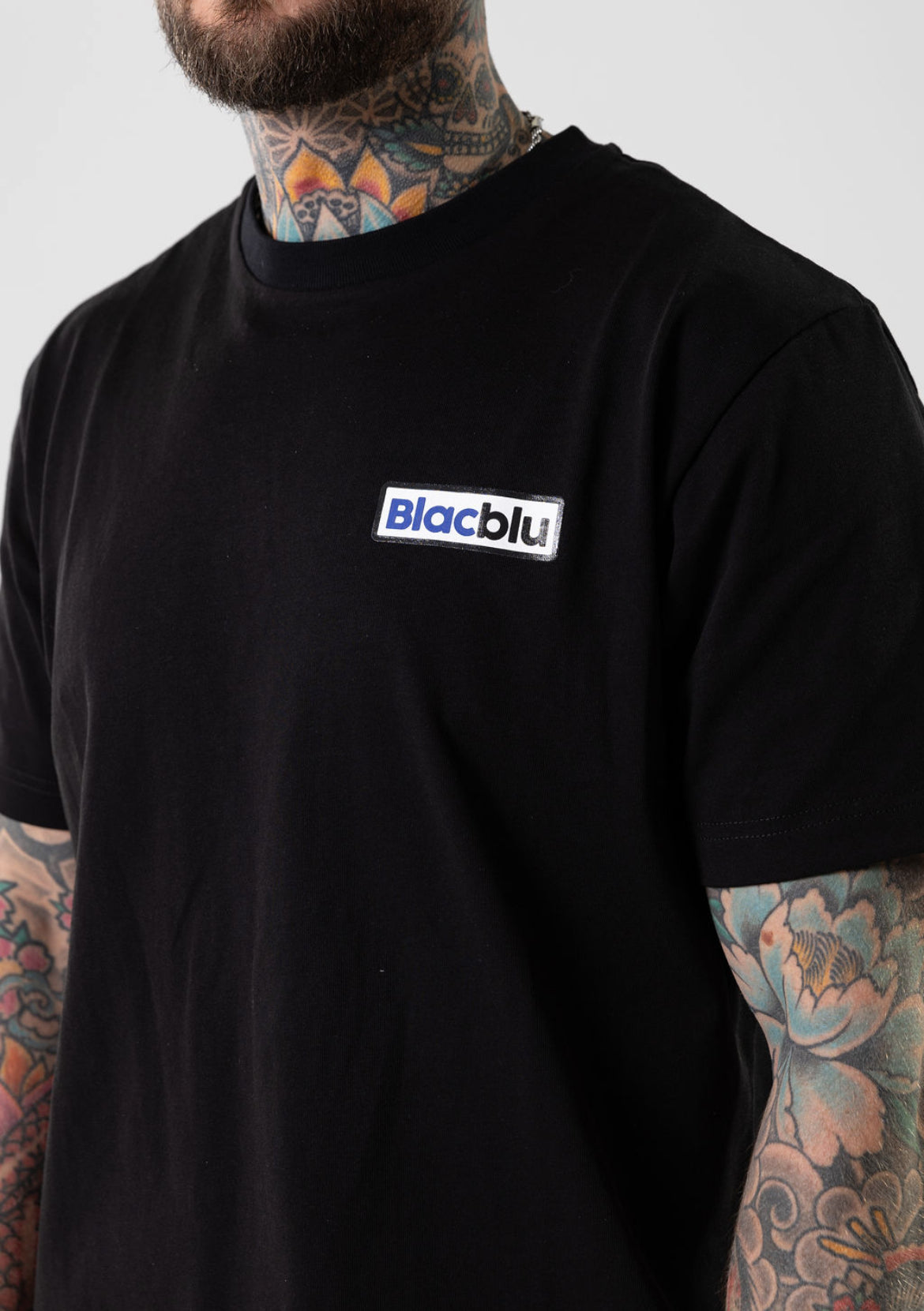signature tee